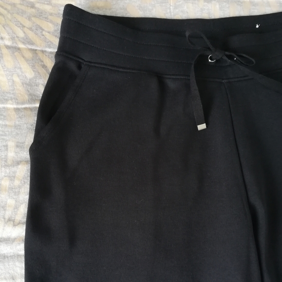 Croft & Barrow NWOT black shorts size PM - Picture 3 of 8